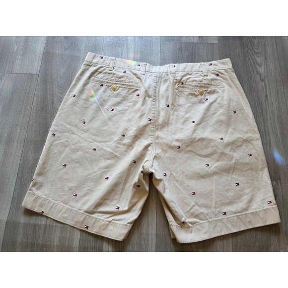 Tommy Hilfiger Mens Beige Embroidered Shorts Size 32 Cotton Blend - Picture 5 of 6